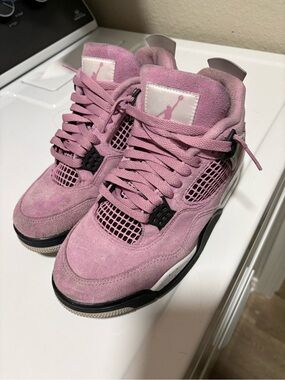 Air Jordan 4 Retro Orchid Women's Sneakers